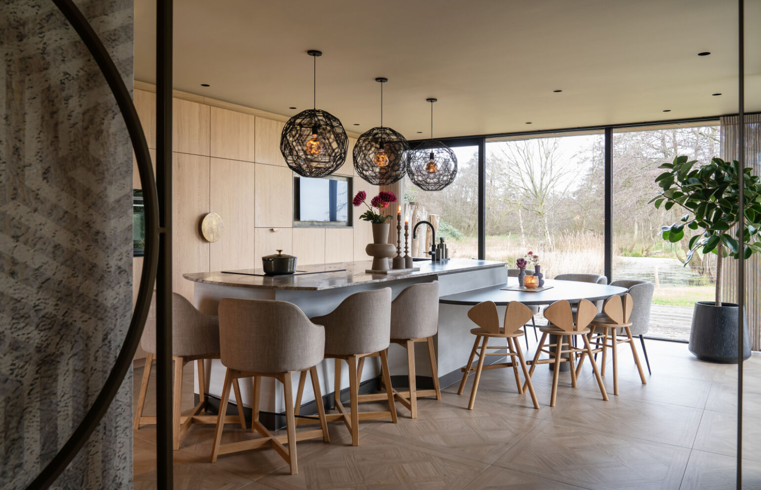 Lottevanuittert kimkotter LAB Wallpaint Oriental Ecru no 343 3